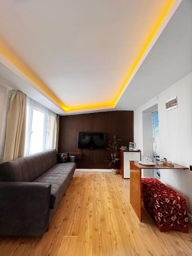 Zebra Hotel Alsancak อิซมีร์ ภายนอก รูปภาพ